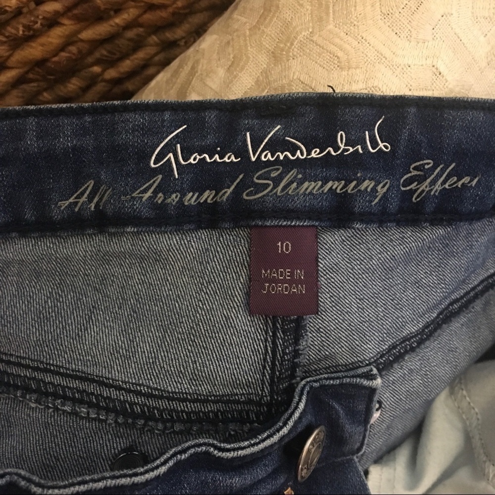 Gloria Vanderbilt stretch denim jean - Picture 9 of 10